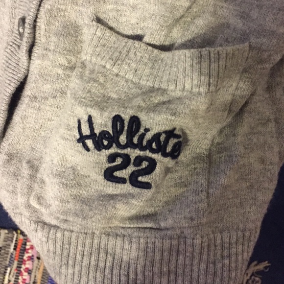 Hollister button up cardigan - Picture 3 of 4