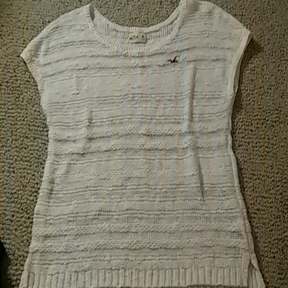 Hollister sleeveless sweater