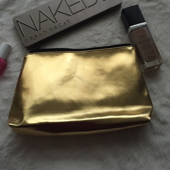 Black and gold makeup bag - Picture 2 of 3