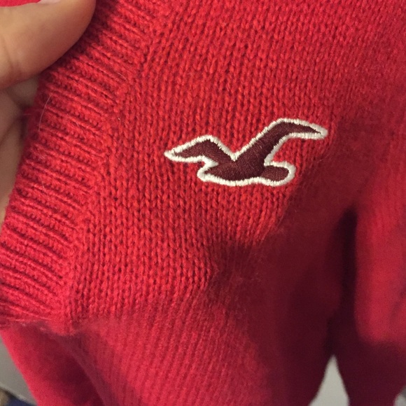 Hollister v-neck sweater - Picture 2 of 3