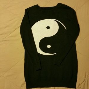 Yin yang sweater