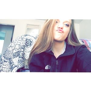 Meet your Posher, Savannah