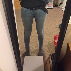 New hollister jeans size 1 R w25/L31