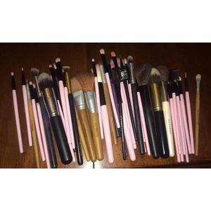 47 piece makeup brush set