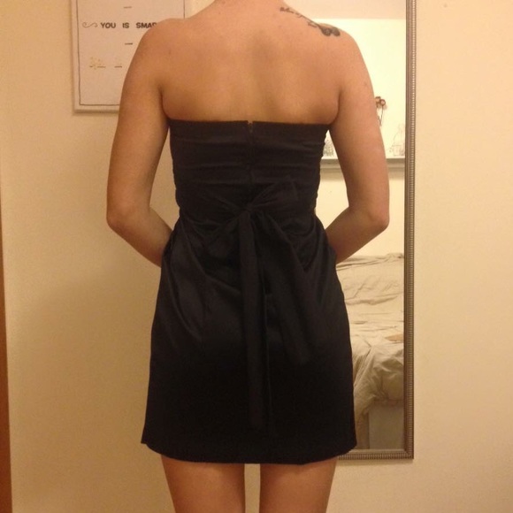 Dress - Picture 2 of 2