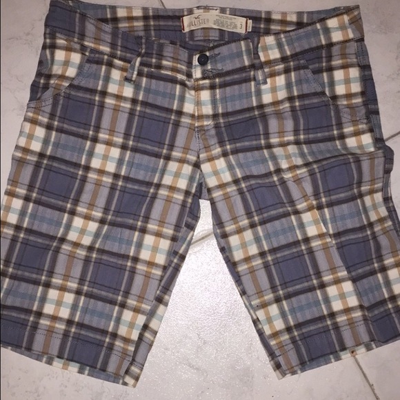 Hollister plaid Bermuda shorts -Size 3