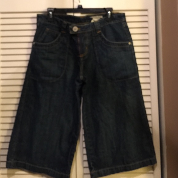 NWOT BCBG MAX JILLIAN WIDE LEG  CROPPED TROUSERS