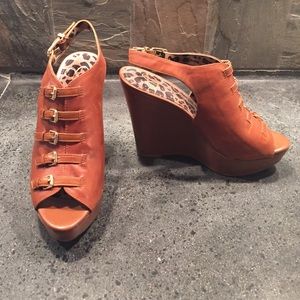Jessica Simpson wedges