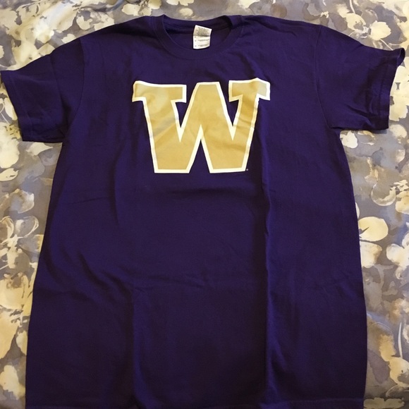 University of Washington tee.