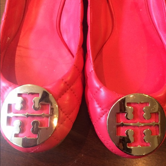 Tori Burch Orange quilted leather ballet flats.