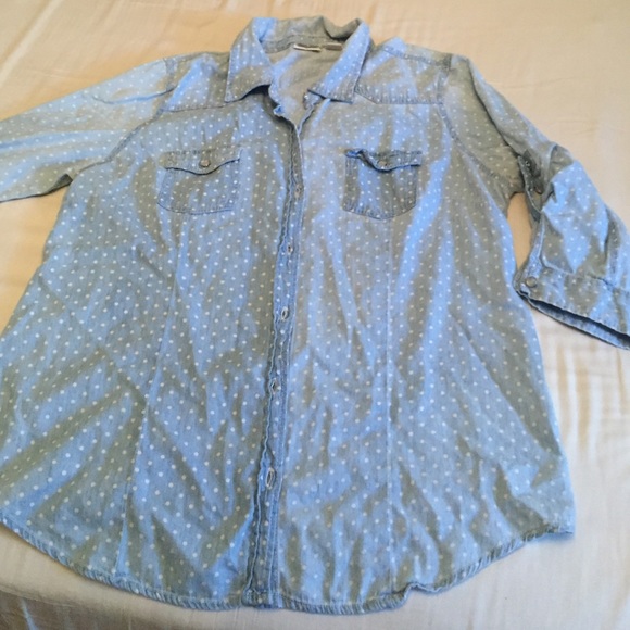 Light Jean color with polka dot button up shirt - Picture 1 of 4