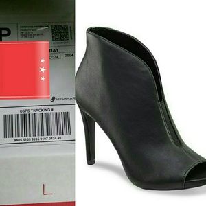 YOUR PACKAGE IS ON ITS WAY..!!