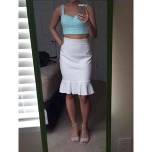 NWT H&M - Ruffled pencil skirt
