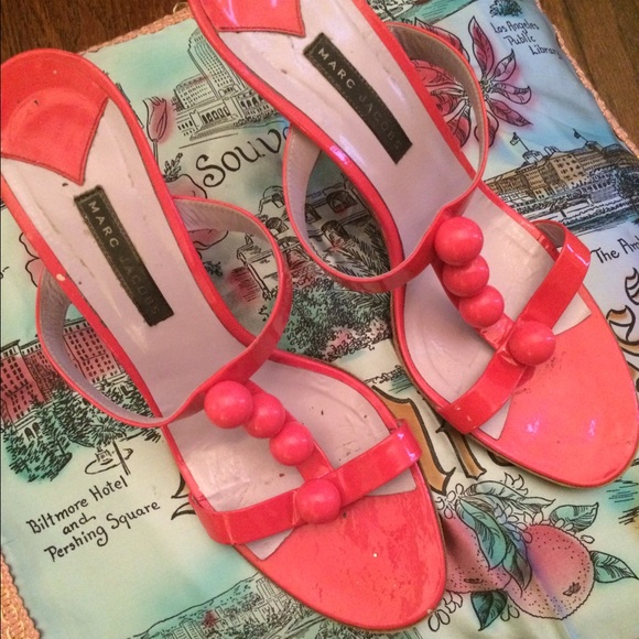 Marc Jacobs hot pink patent mule heels - Picture 4 of 6