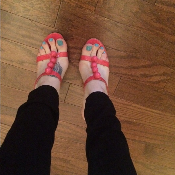 Marc Jacobs hot pink patent mule heels - Picture 3 of 6