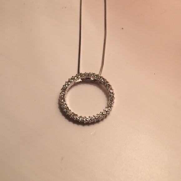 Jewelry - 💎 circle necklace 💎
