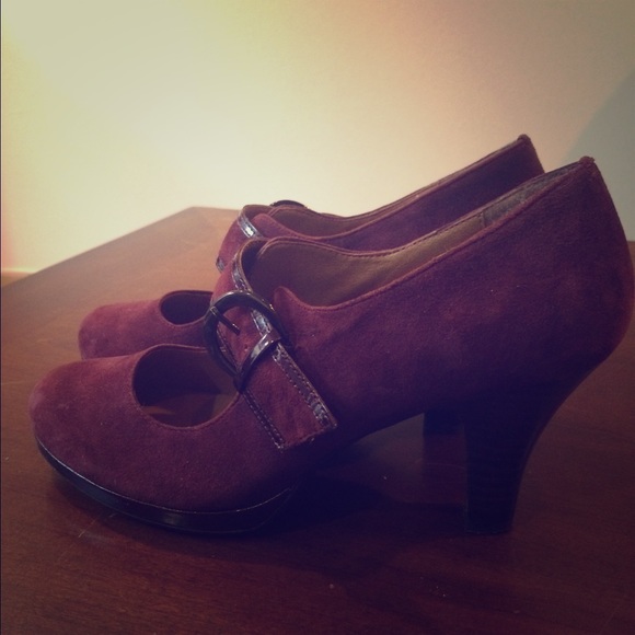 Aubergine suede Mary Janes, retro style