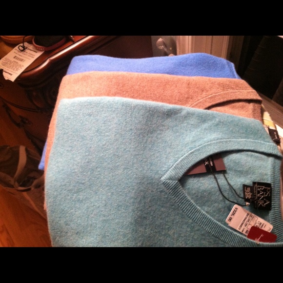 Nwt classic camel cashmere sweater