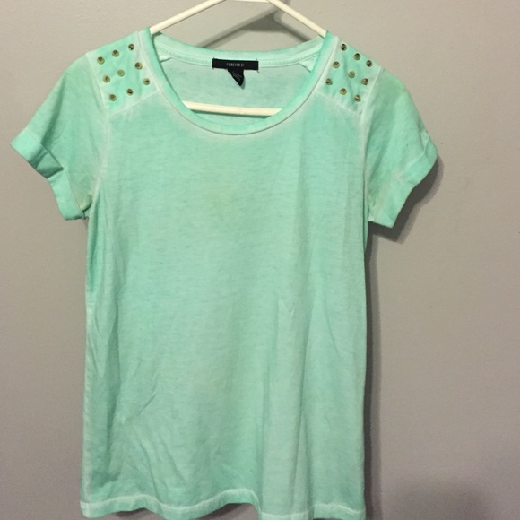 Forever 21 t-shirt