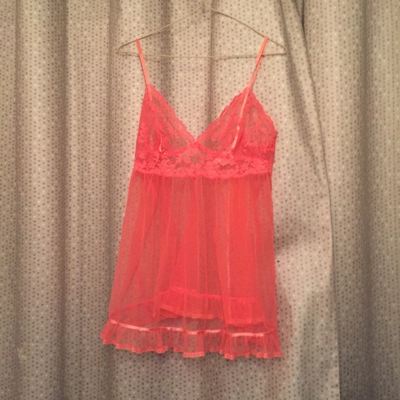 Victoria's Secret pink lacy lingerie size XS