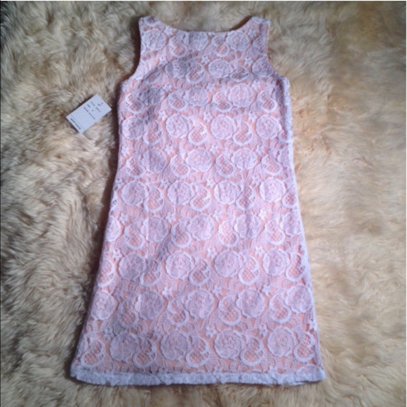 🌸Madison Paige Floral Embroidered Dress - Picture 3 of 3