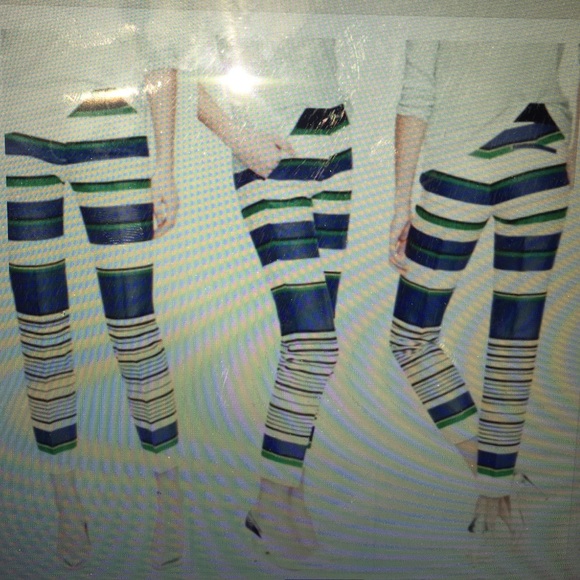 Pants - Picture 3 of 4