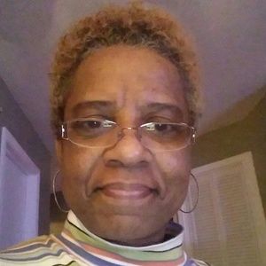 Meet your Posher, Yolanda