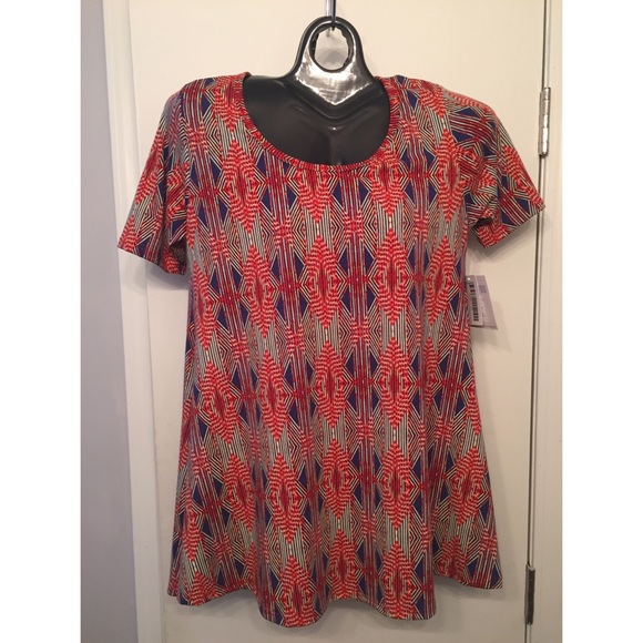 LuLaRoe Perfect Tee. NWT.