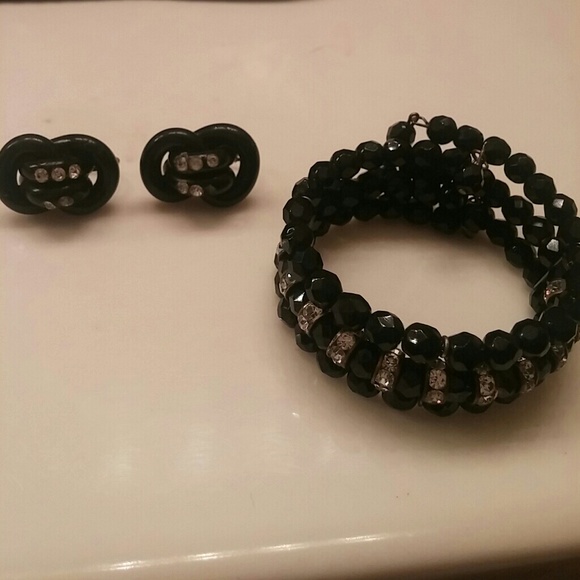 🌟 Vintage Bracelet & Earring set 🌟