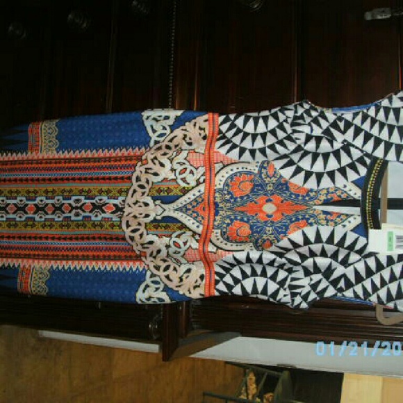 Tribal Dress - Picture 1 of 4