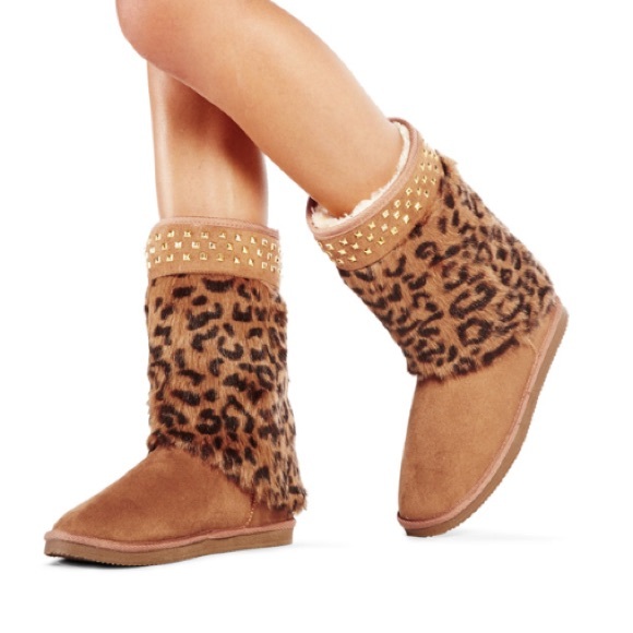 NWT animal print boots! Size 8.5