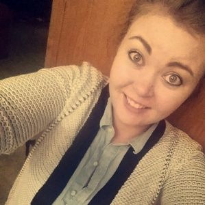 Meet your Posher, Kayla