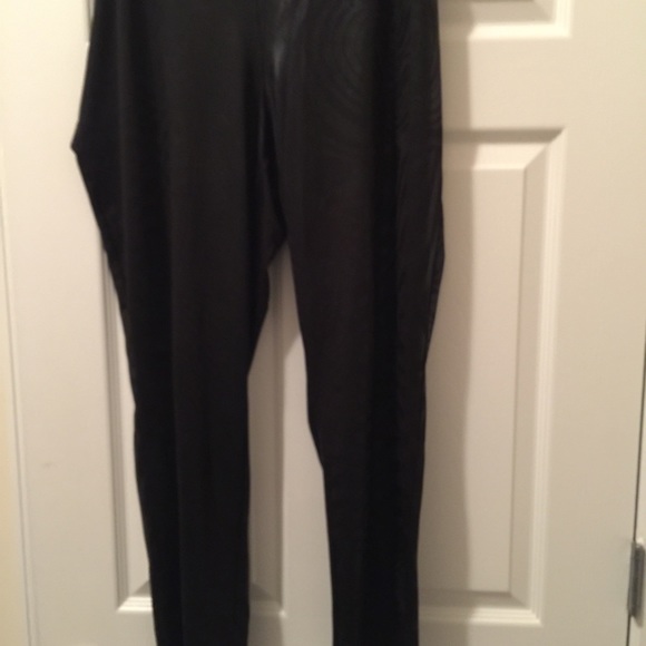 Apple bottom leggings