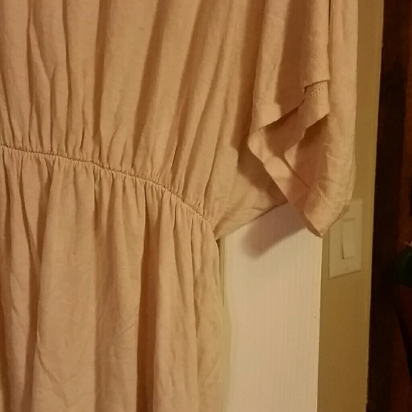 H&M Cream Flow Top - Picture 2 of 4