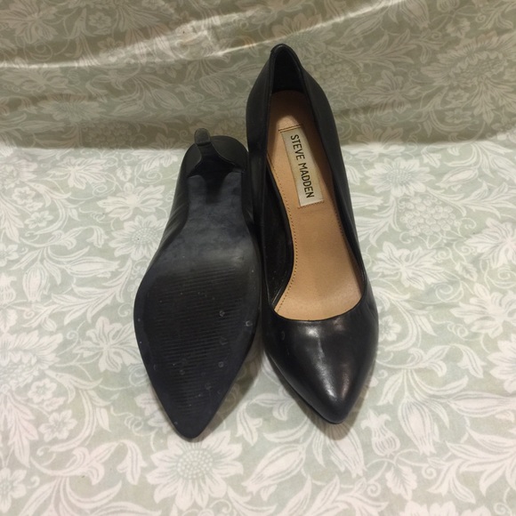 Steve Madden - Picture 3 of 3