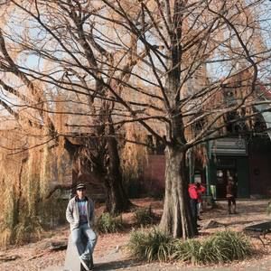 Meet your Posher, Adrián