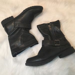 🎉SALE🎉 Madden girl