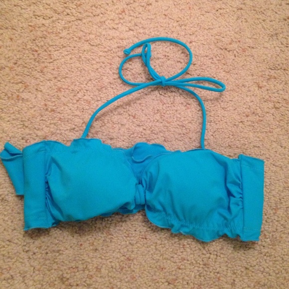 Set of 3 Victoria's Secret Swim tops - Picture 4 of 4
