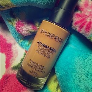 Smashbox StudioSkin 15HR Wear Hydrating Foundation