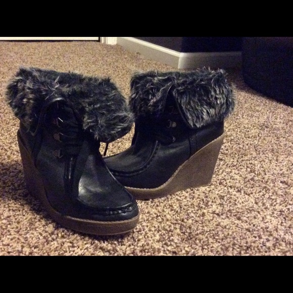 Black Booties with Fur