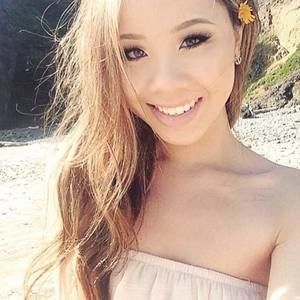 Meet your Posher, Joyce