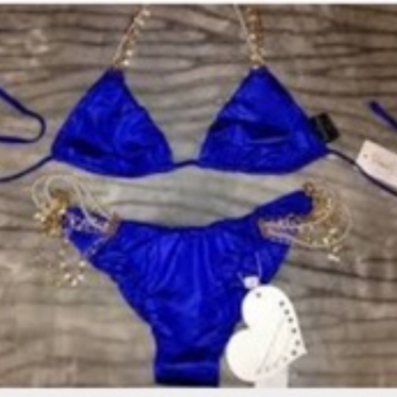 ISO gimme more blue top size medium, large or XL