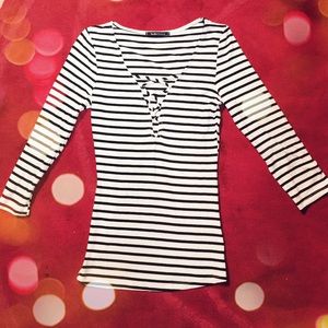 Lace up ribbed top (m)