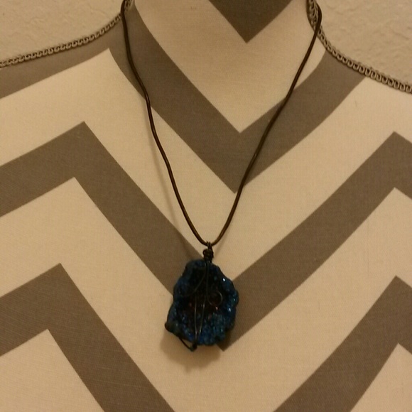 Necklace - Picture 2 of 2