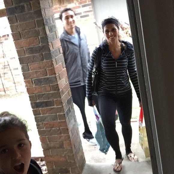 Meet your Posher, Angela - Picture 3 of 4