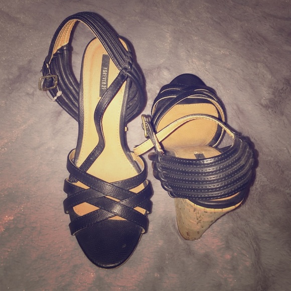 Forever 21 black wedge heals