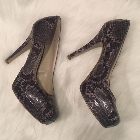🎉SALE🎉Nine West Pumps