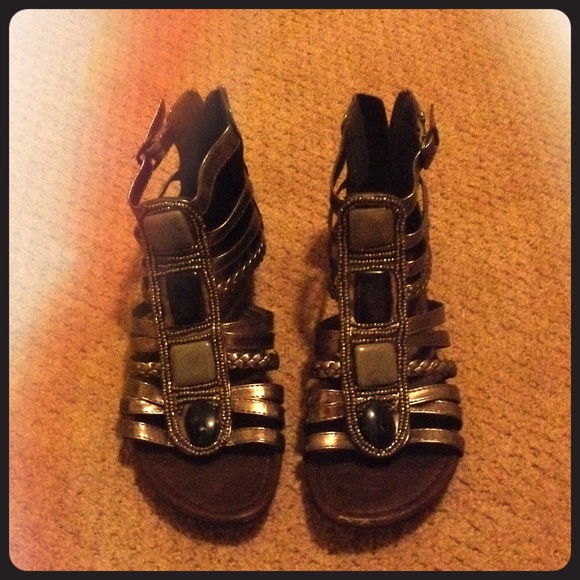 City Classified Open toed Gladiator Sandals Sz. 7