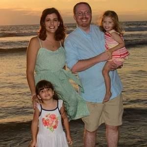 Meet your Posher, Abbra