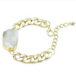 🎉HP🎉Gold Dipped White Druzy Chain Bracelet
